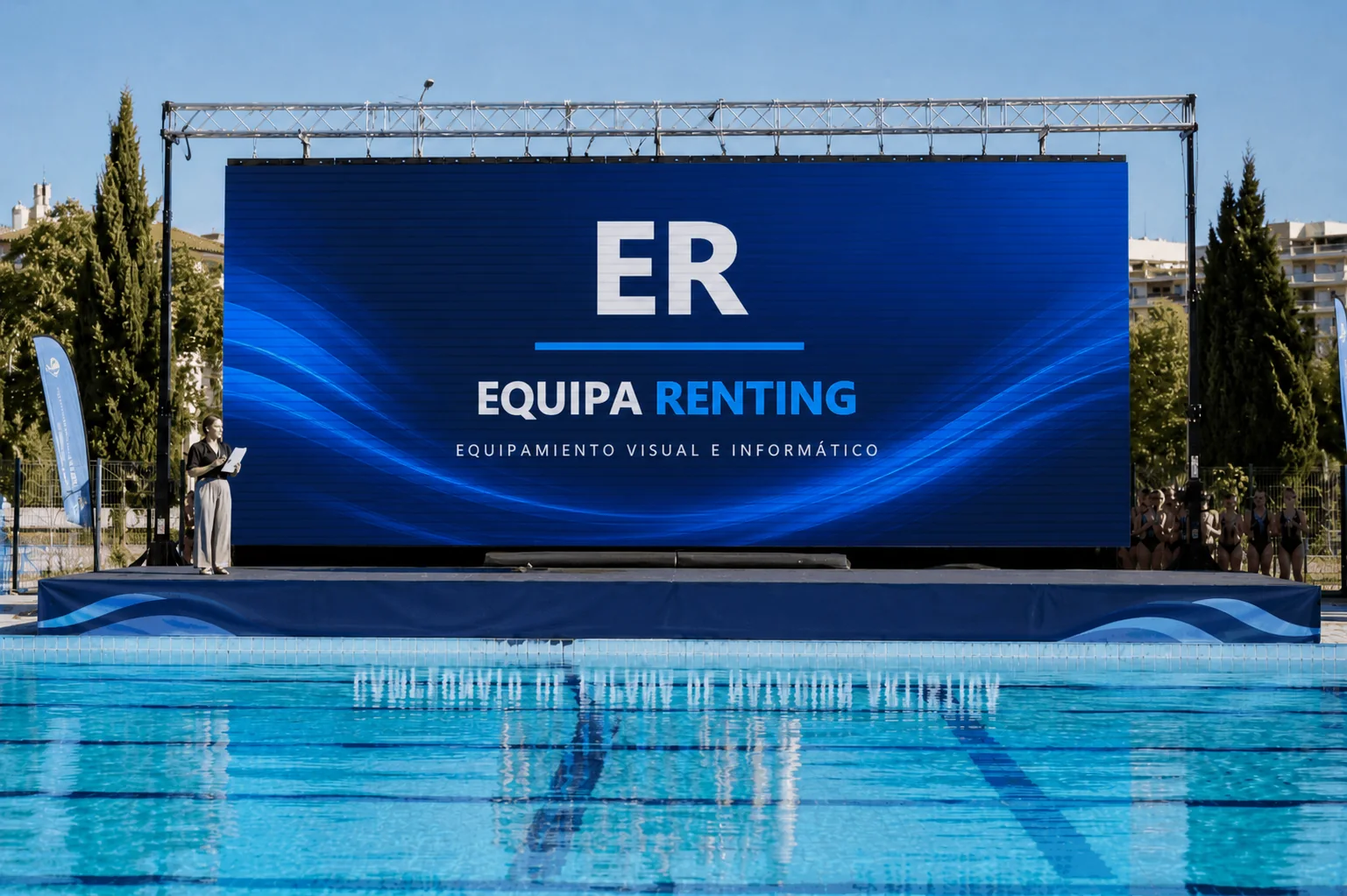 Videowall de gran formato mostrando la marca Equipa Renting